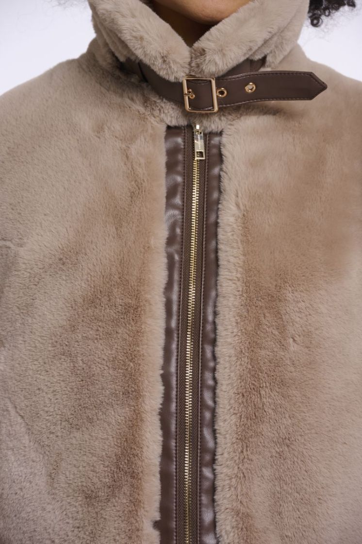 Short faux fur jacket Oat 