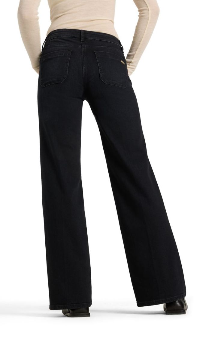 sustainable black black denim 5112 modern dar