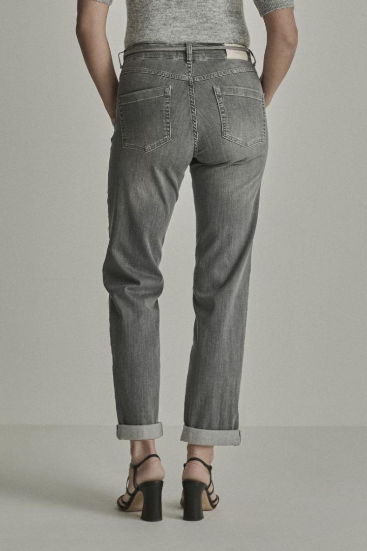 BOBBY D68 - Grey Used
