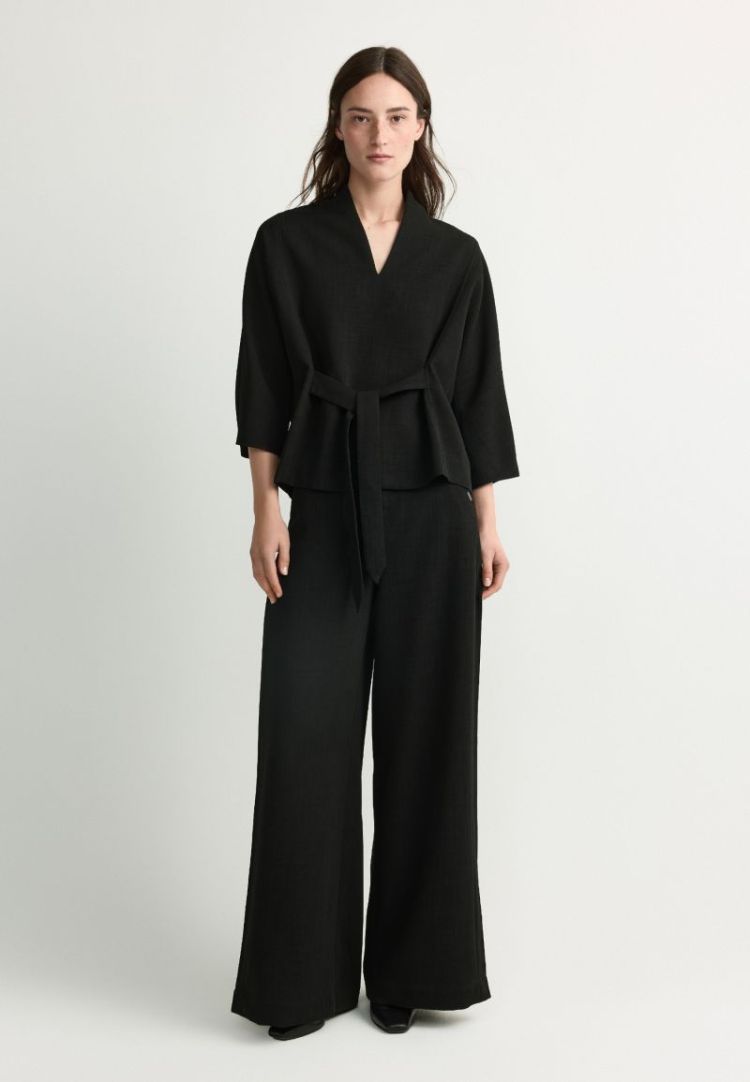 14630-01 0041 BLACK