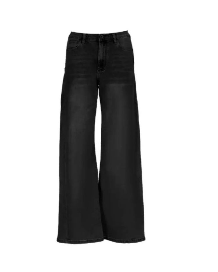 AURA black Black